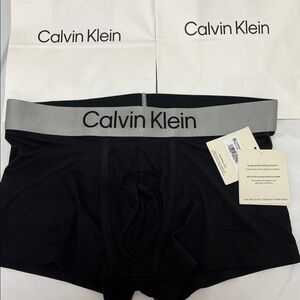 Calvin Klein Microfiber low rise  Trunk - black size M new with tag